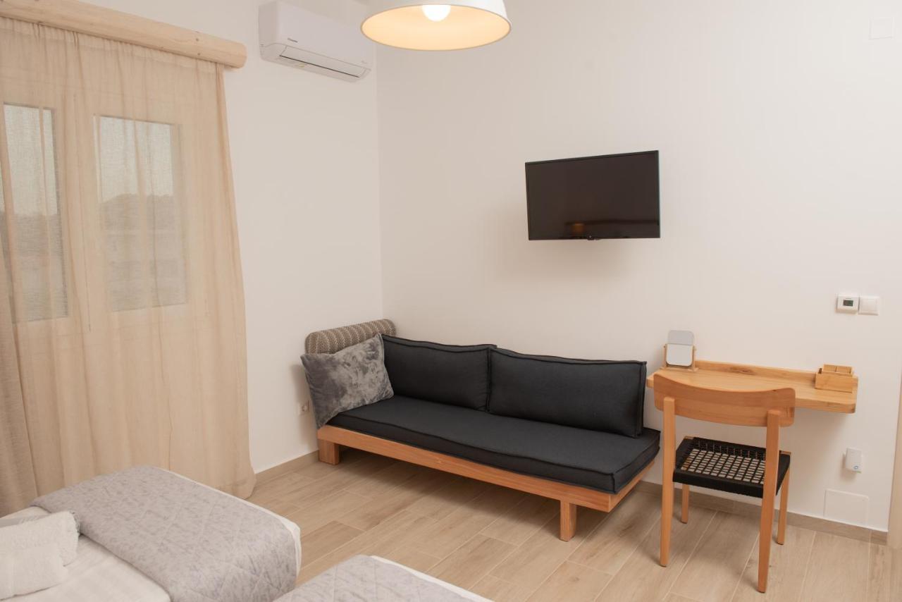 Villa Pnoe Seaside 칼라마키 외부 사진